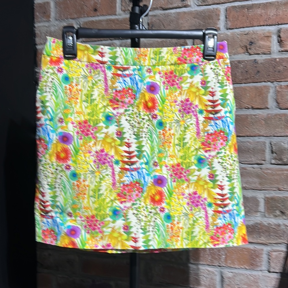 J. Crew Liberty Postage Stamp Tresco
Floral Skirt size 0